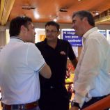 Dr. Milan Zver z Damijanom Terpinom na finalnem turnirju ŠKL Fireball Europe v Kranju Dr. Milan Zver z Damijanom Terpinom na finalnem turnirju ŠKL Fireball Europe v Kranju